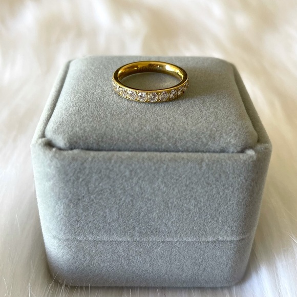 NWOT 14k yellow gold / titanium 3MM eternity band size 6.5 - Picture 4 of 10